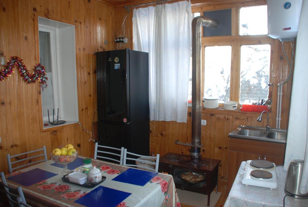 Keti Pilpani Guesthouse Mestia Exterior photo